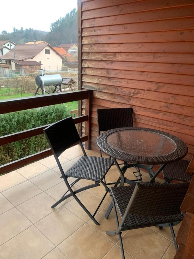 ホテル Dorf Haus Văliug エクステリア 写真